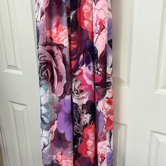 Eliza J floral Chivon halter‎ dress - Picture 4 of 11